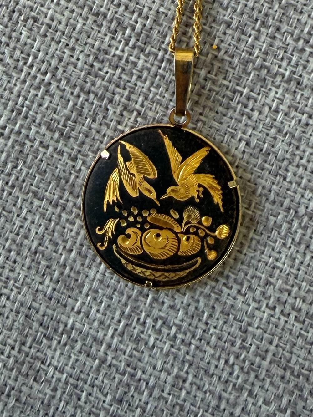 Vintage Damascene Gold & Black Bird Pendant Necklace – Japanese Inlay